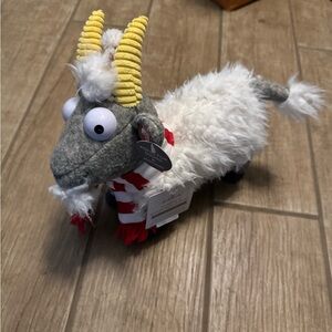 NWT Hallmark Screaming Goat